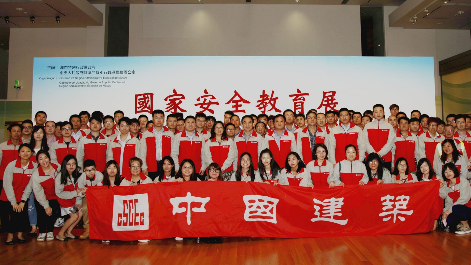 1713424835380566.jpg 2018.jpg